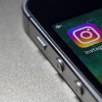 Instagram тестирует репост чужих постов в Stories