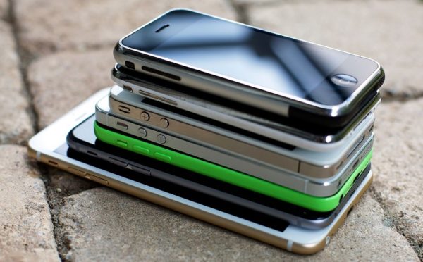 Сколько дюймов экран у айфона?