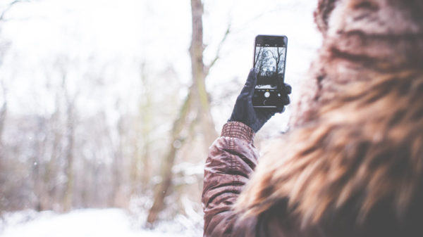 айфон выключается на морозе