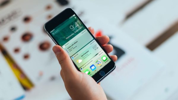 функция поднятие для активации на айфоне