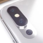 iPhone с тремя камерами появится во второй половине 2019 года