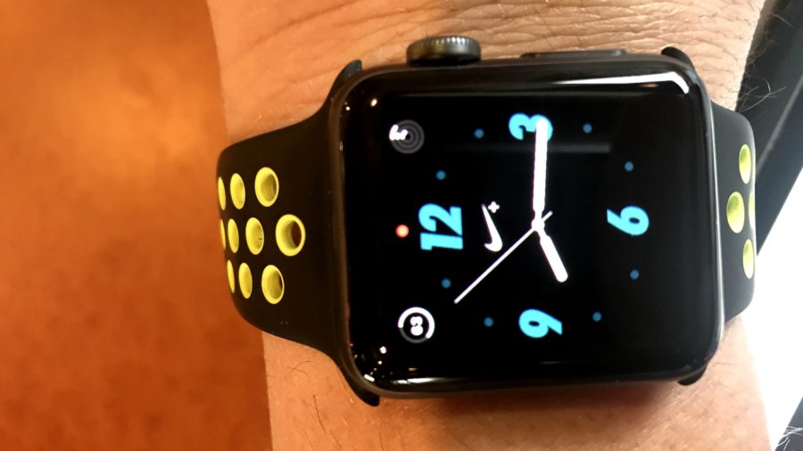 red dot on apple watch_