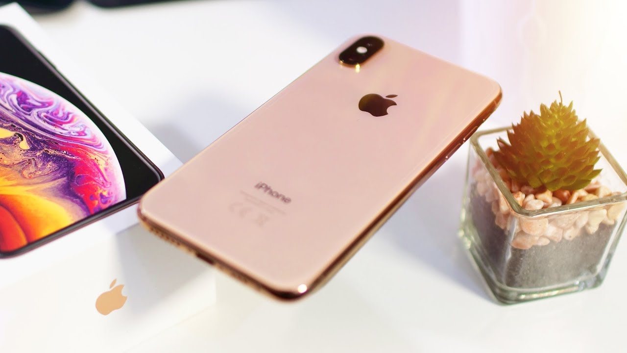 iPhone Xs Gold