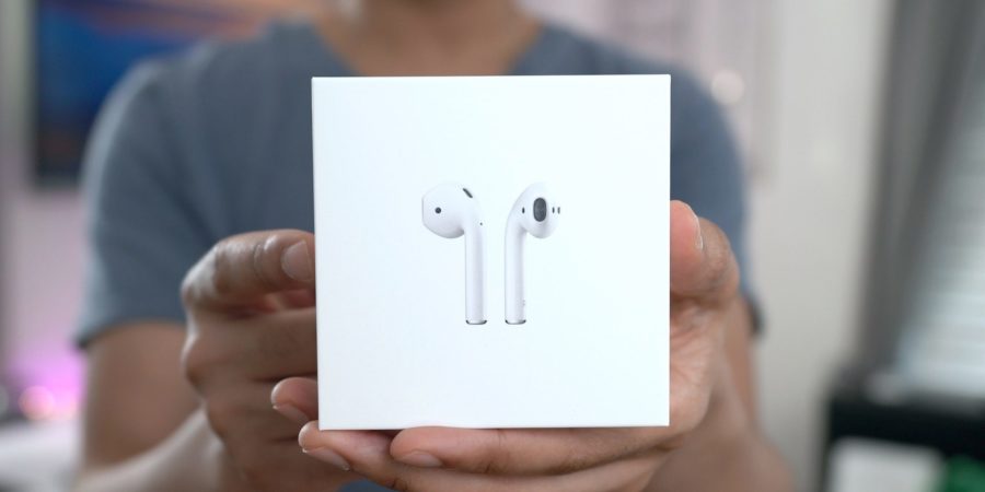 Мигает оранжевый индикатор airpods