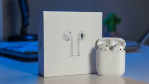 Мигает оранжевый индикатор airpods