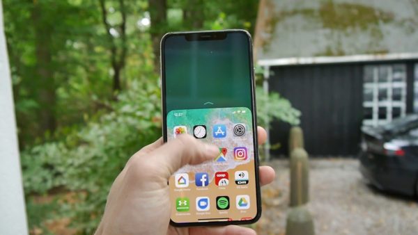 Проблема с дисплеем iphone 11